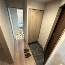 すっきりとした印象の玄関